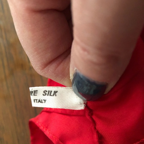 Mens Red 💯% Silk Pocket Square Made In Italy 🇮🇹 - Picture 3 of 4